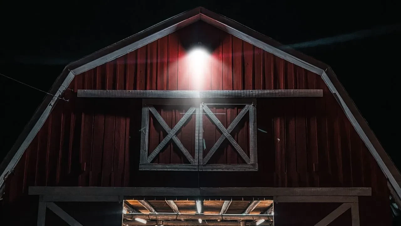 Upgrade Your Dusk To Dawn Light (barn Light) Today!